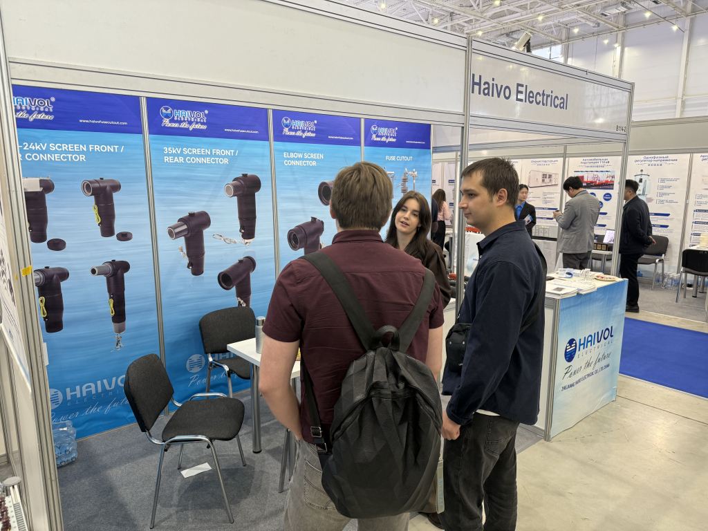 Zhejiang Haivo präsentiert fortschrittliche Netzschutzlösungen auf der internationalen Ausstellung für elektrische Netzausrüstung 2025 in Russland