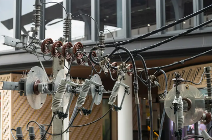 Wie Drop-Out-Sicherungen Fehler in Millisekunden isolieren, um Ihre kritische Ausrüstung zu schützen